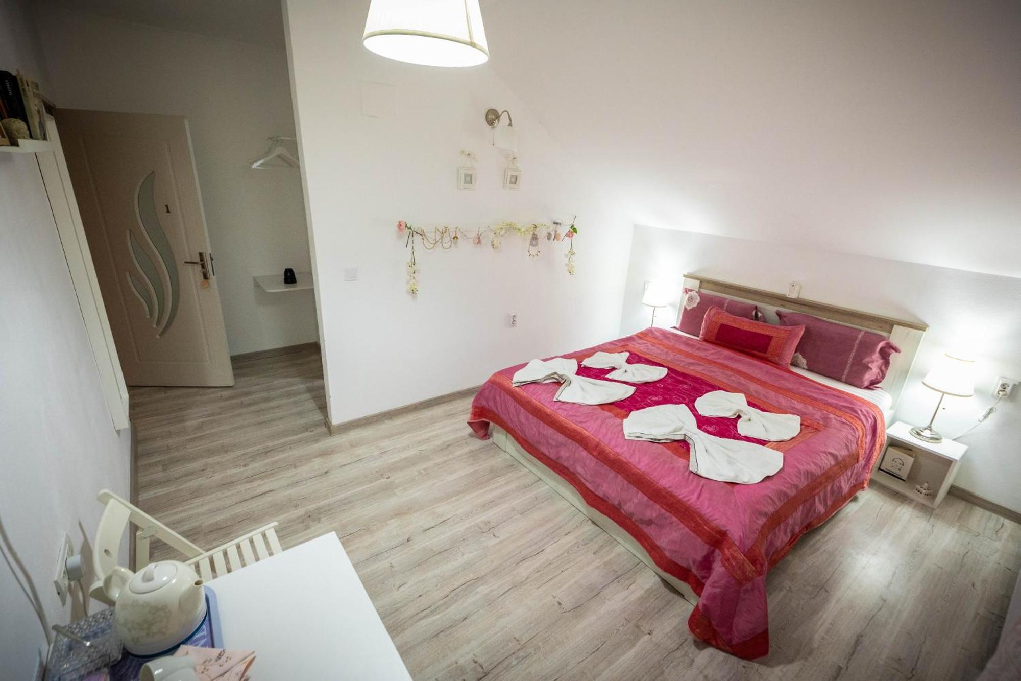 Happy Home Calimanesti Exterior foto
