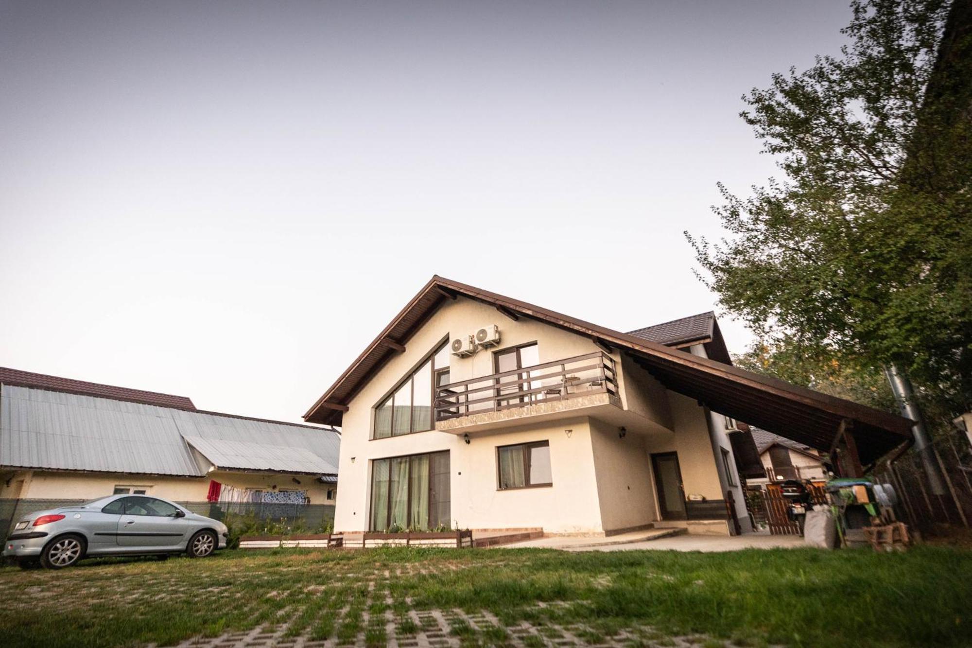 Happy Home Calimanesti Exterior foto