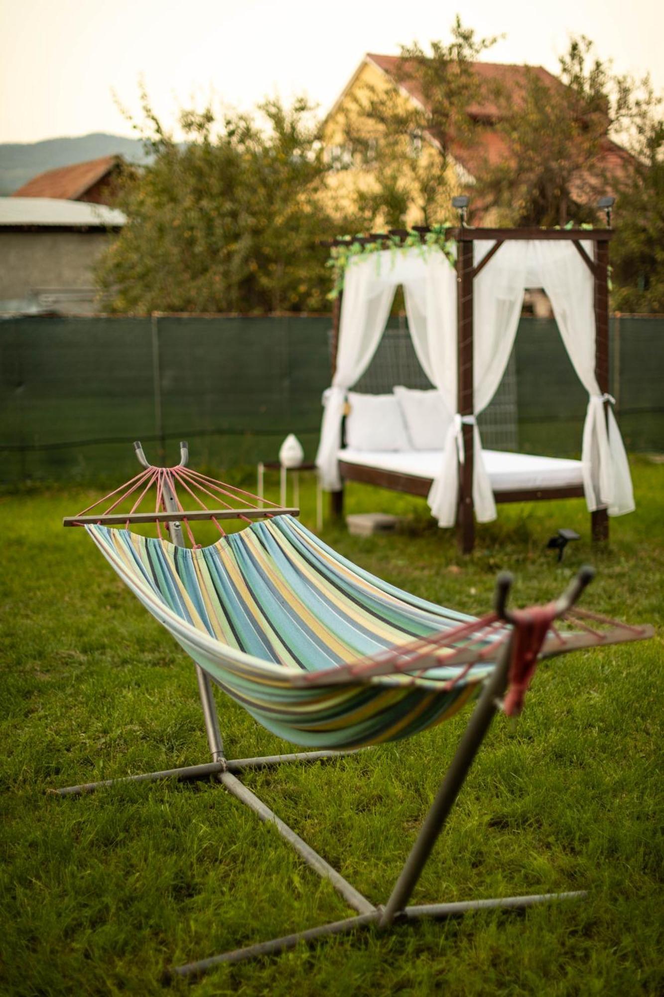 Happy Home Calimanesti Exterior foto